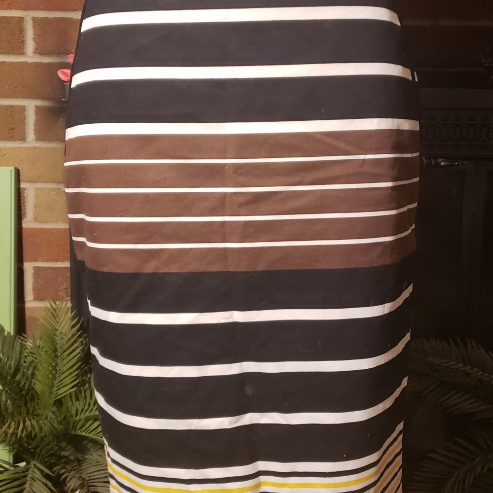 Outback Red pencil skirt